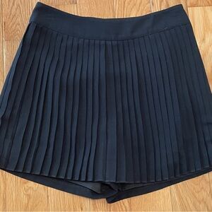 LC Lauren Conrad Black Skort
